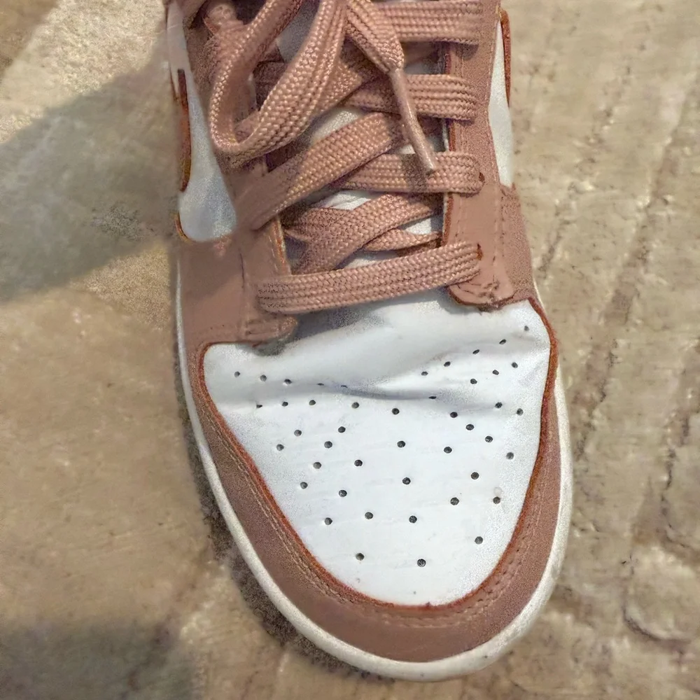 Nike Blush and White Low-Top Sneakers - Picture 9 of 10